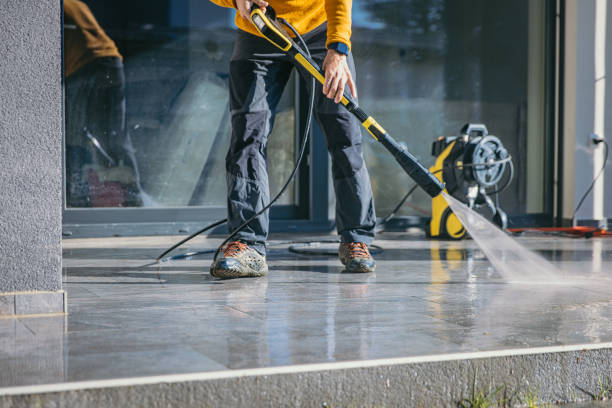 Best Driveway Pressure Washing  in Grundy Center, IA